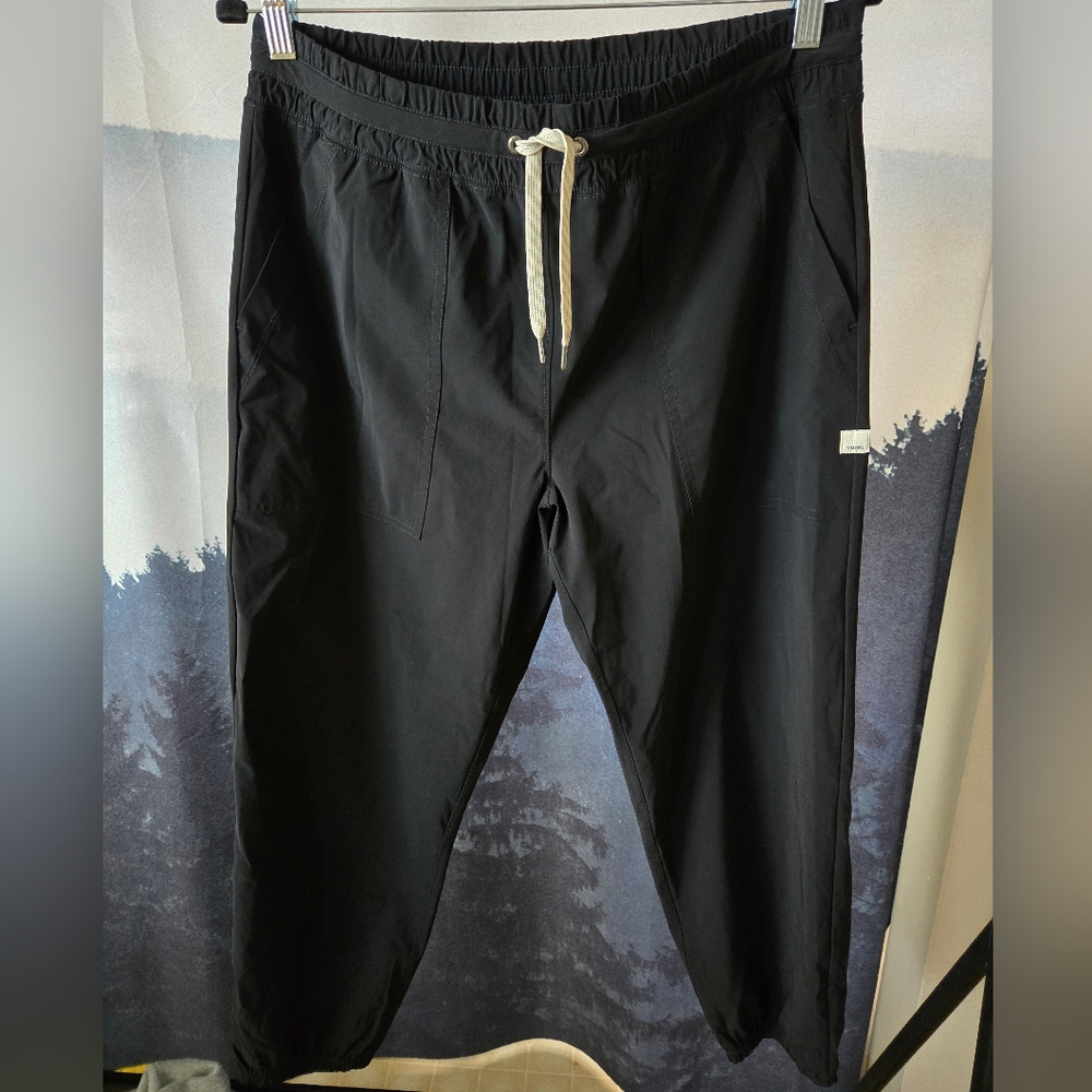 VUORI Black Jogger Pants